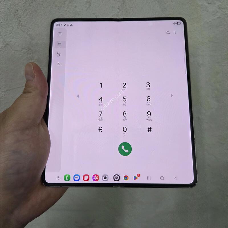����4