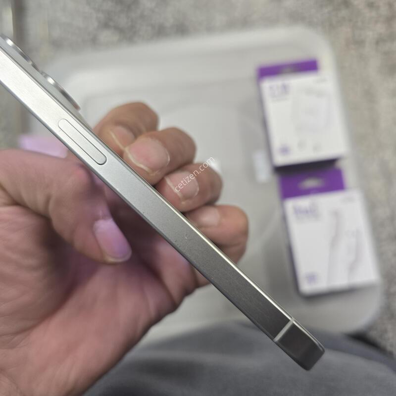 ������15���� 256G ȭ��Ʈ���� (���͸�79%) ����� �˴ϴ�