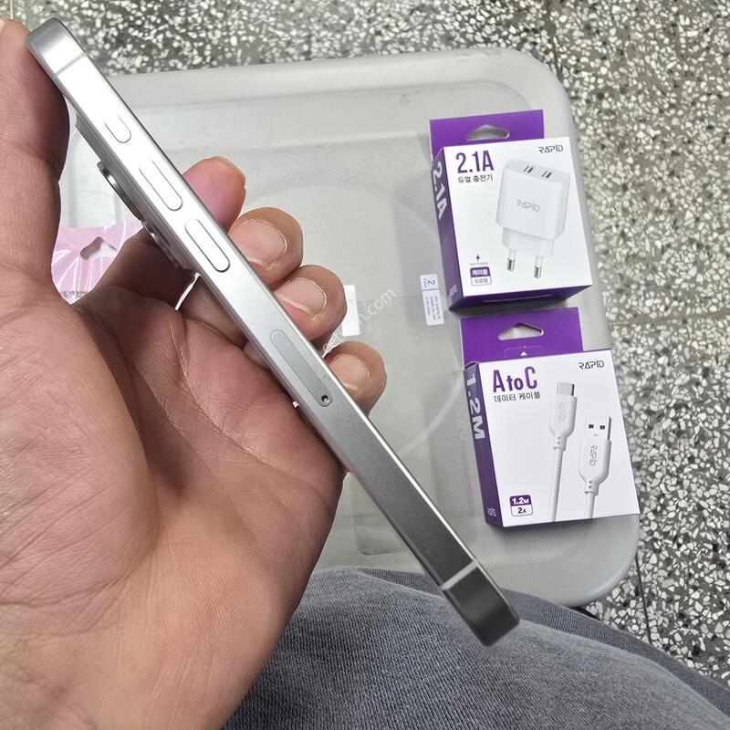 ������15���� 256G ȭ��Ʈ���� (���͸�79%) ����� �˴ϴ�