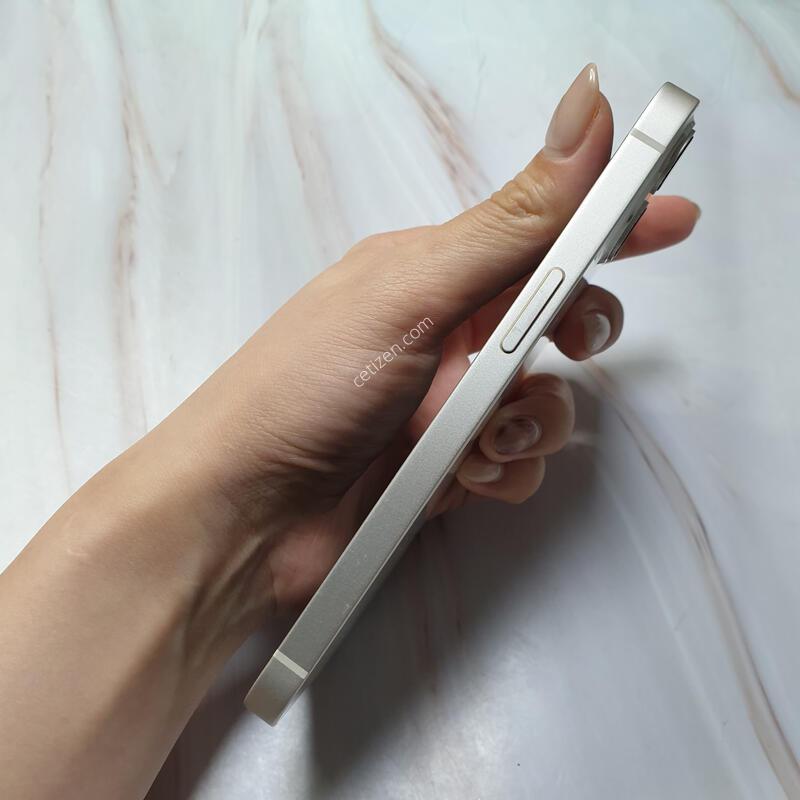 ������13 ȭ��Ʈ 256G S�� �Ǹ��մϴ�