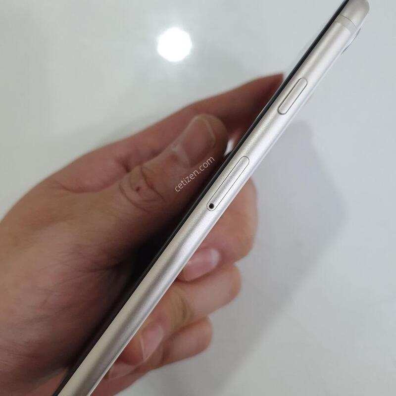 ������ SE3 256G ���ܻ� �������⽺ ���±� �߰��� �����