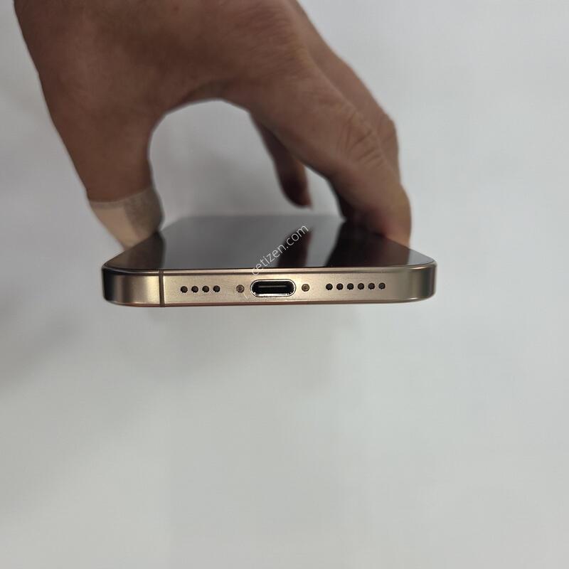 ������16���θƽ� 256GB ����Ʈ A���Դϴ�
