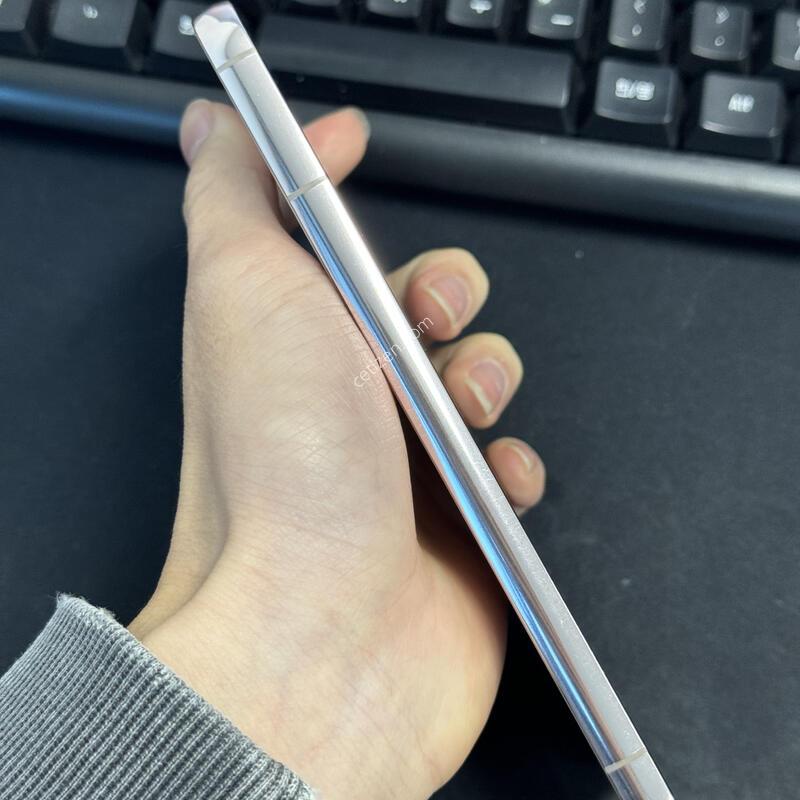 ������ s22�÷���