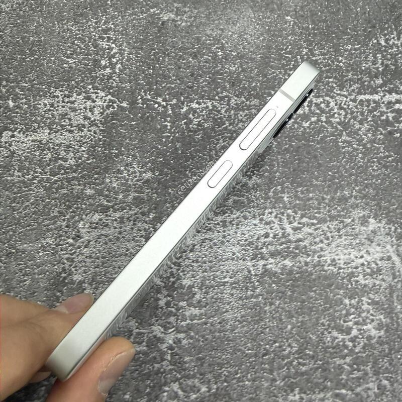 ���̺� �ó���� ȭ��Ʈ SS�� 128GB