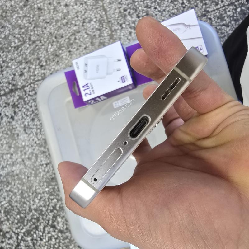 SK S24 (S921) 256G ���ο���� ����� �˴ϴ�