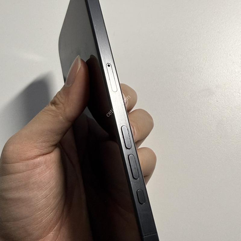 ������15���θƽ� 256GB ���� (�𼭸� ��¦ ��Ȱ���� ������� �ֻ� / ��������)