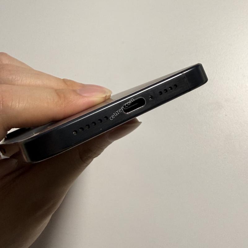 ������15���θƽ� 256GB ���� (�𼭸� ��¦ ��Ȱ���� ������� �ֻ� / ��������)