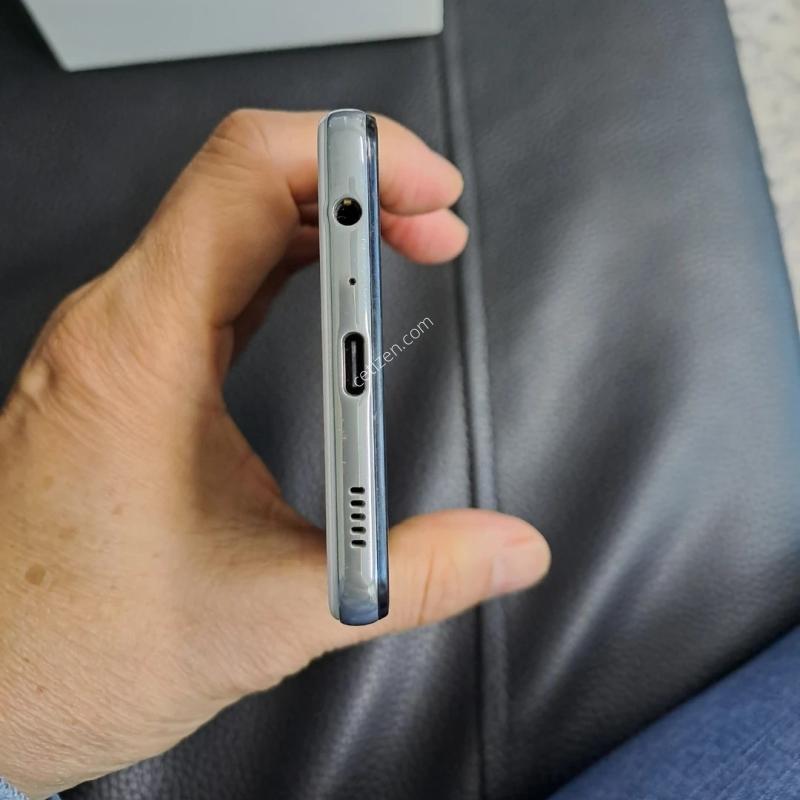 ������ A32  ���ȭ��Ʈ S��