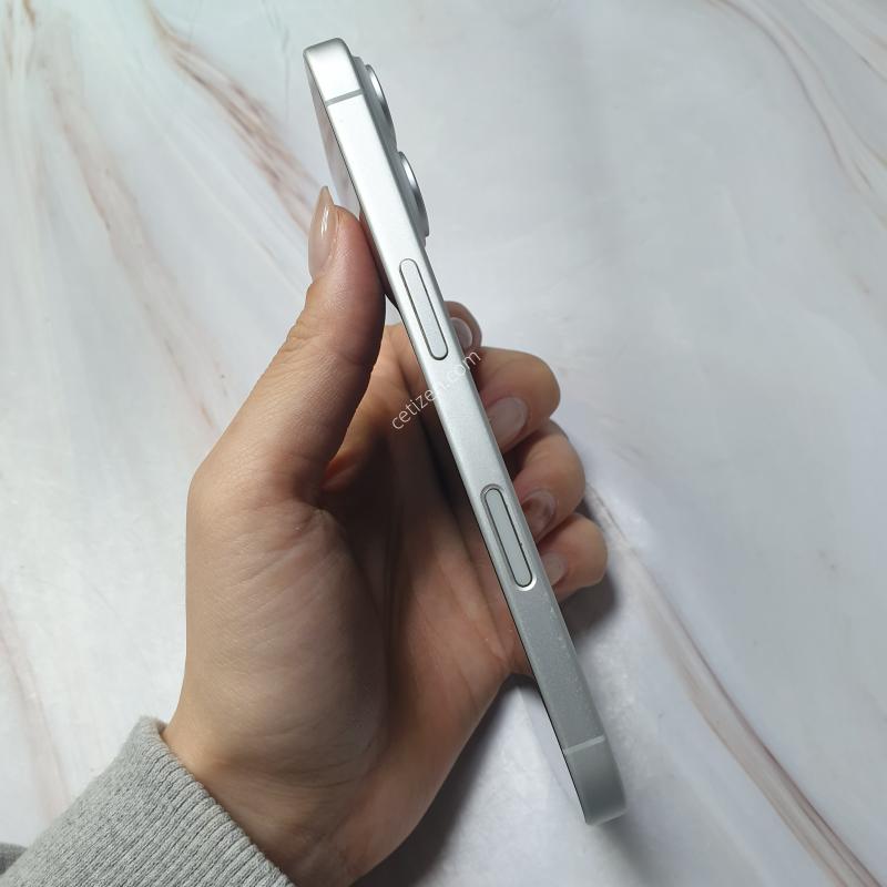 ������16 ȭ��Ʈ 128G A�� �Ǹ��մϴ�
