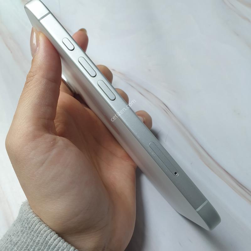 ������16 ȭ��Ʈ 128G A�� �Ǹ��մϴ�