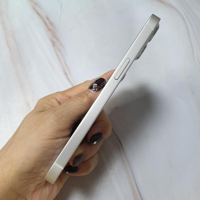 ������13 ȭ��Ʈ 128G S�� �Ǹ��մϴ�
