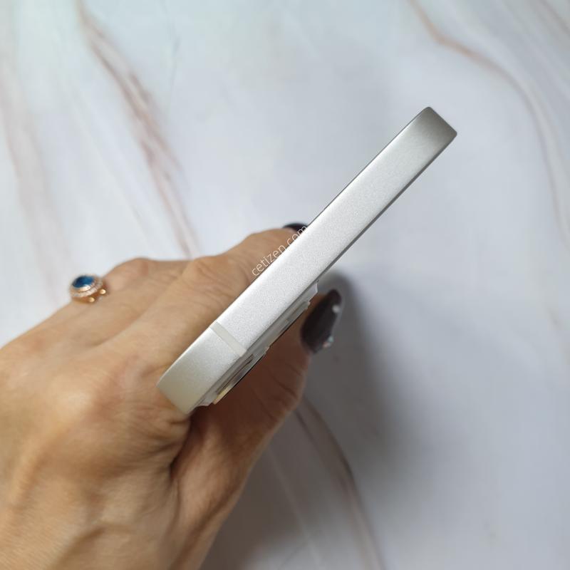 ������13 ȭ��Ʈ 128G S�� �Ǹ��մϴ�