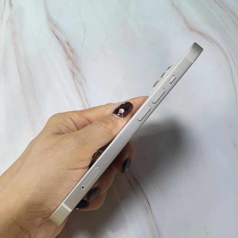 ������13 ȭ��Ʈ 128G S�� �Ǹ��մϴ�