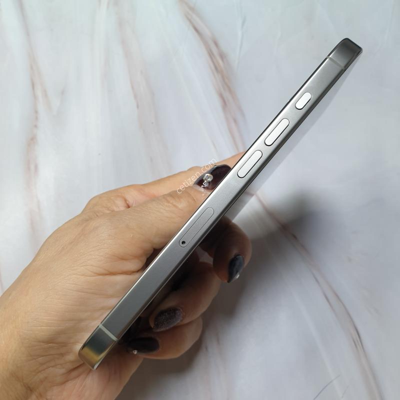 ������16���� ���߷�ƼŸ�� 128G S�� �Ǹ��մϴ�