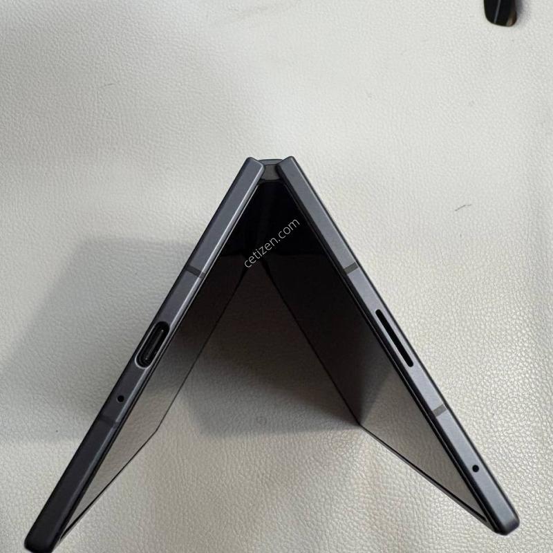 �ñ�ü ����8 512GB ���� / �׶�����Ʈ