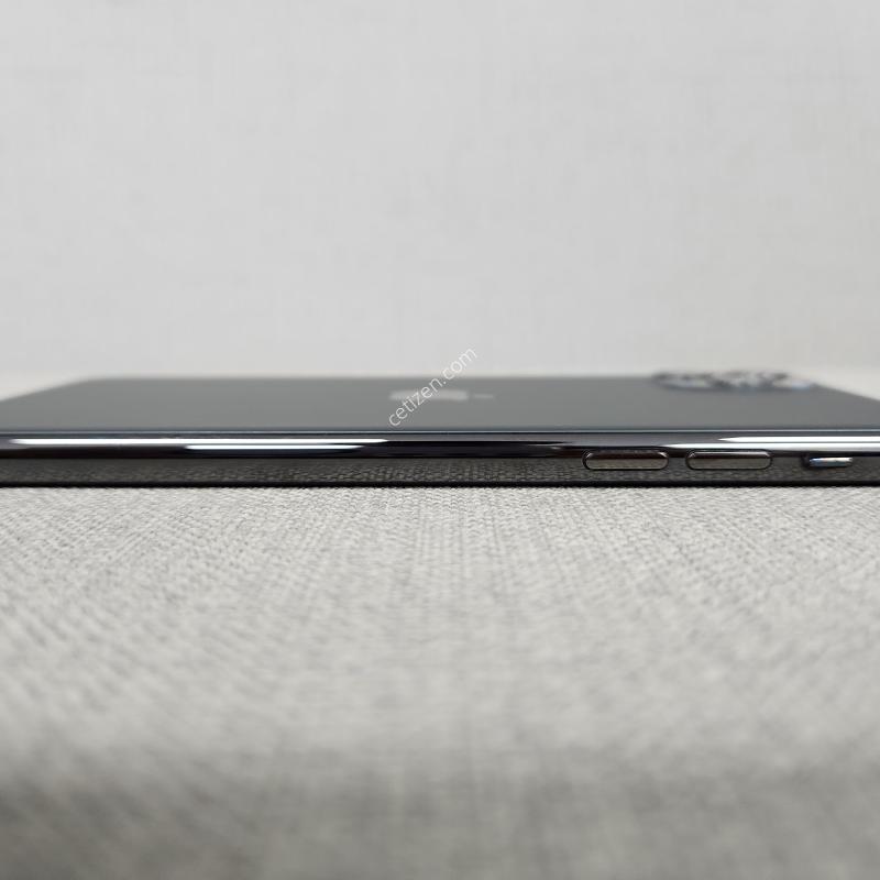 ������ 11  ���� �ƽ� 256G  �Ǹ��մϴ�