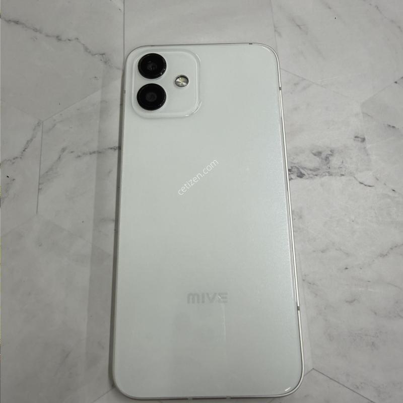 마이브 시나모롤 화이트 A급 128GB