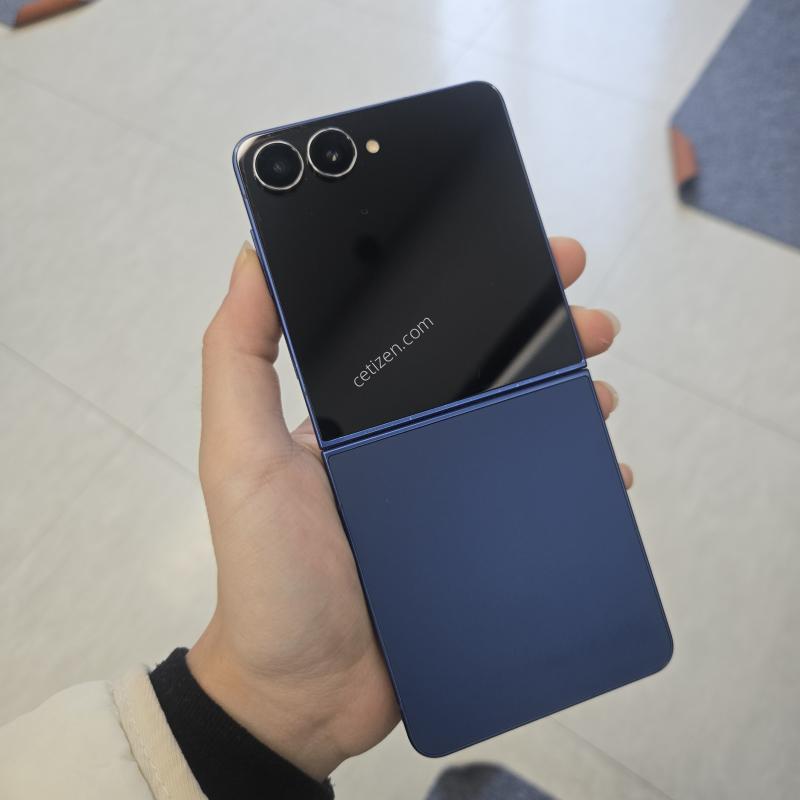 갤럭시 Z플립7 네이비 512GB 특AA무잔상