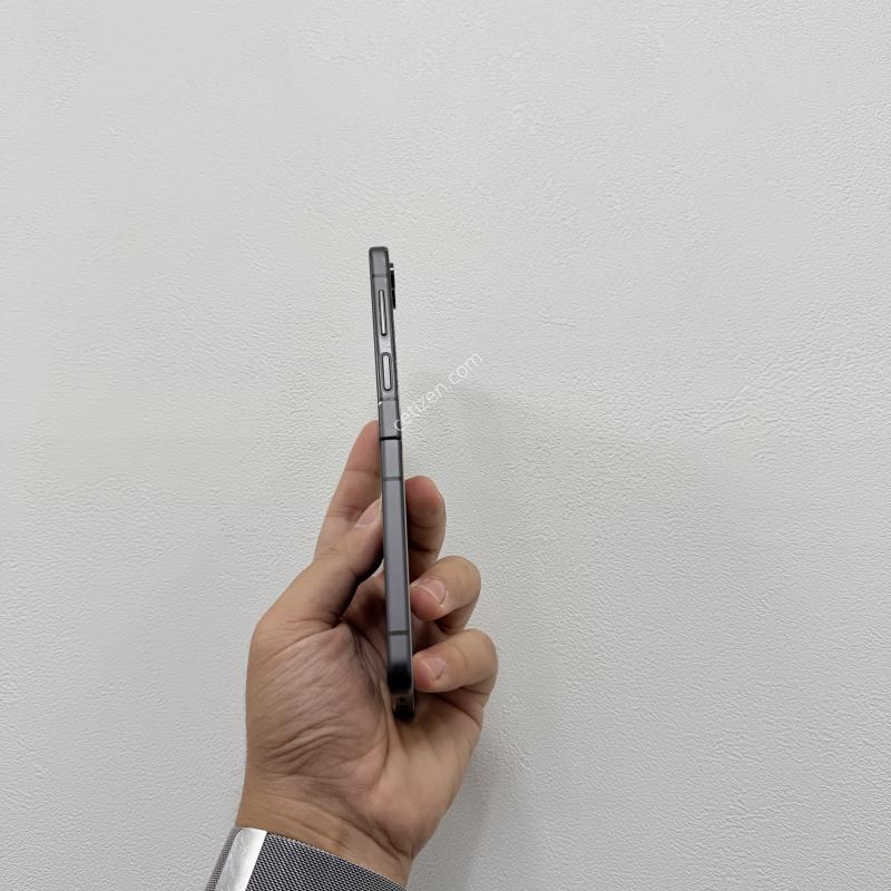 (리미티드 에디션) 삼성 갤럭시 Z플립5 실버 256GB