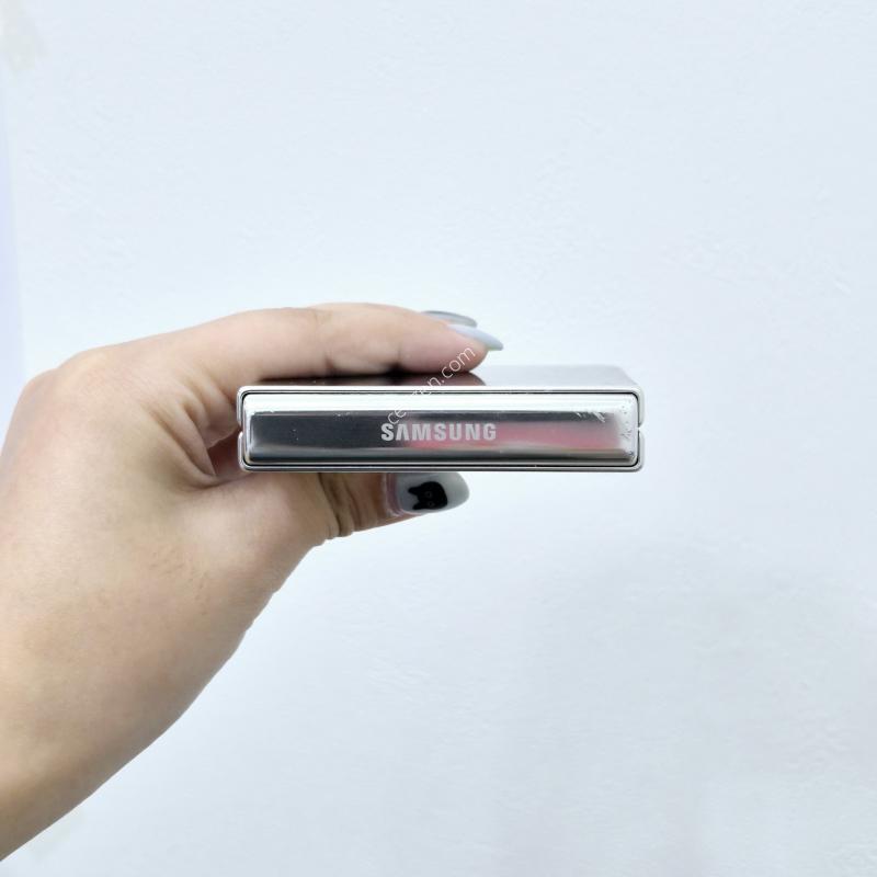 갤럭시Z플립5 크림 256GB