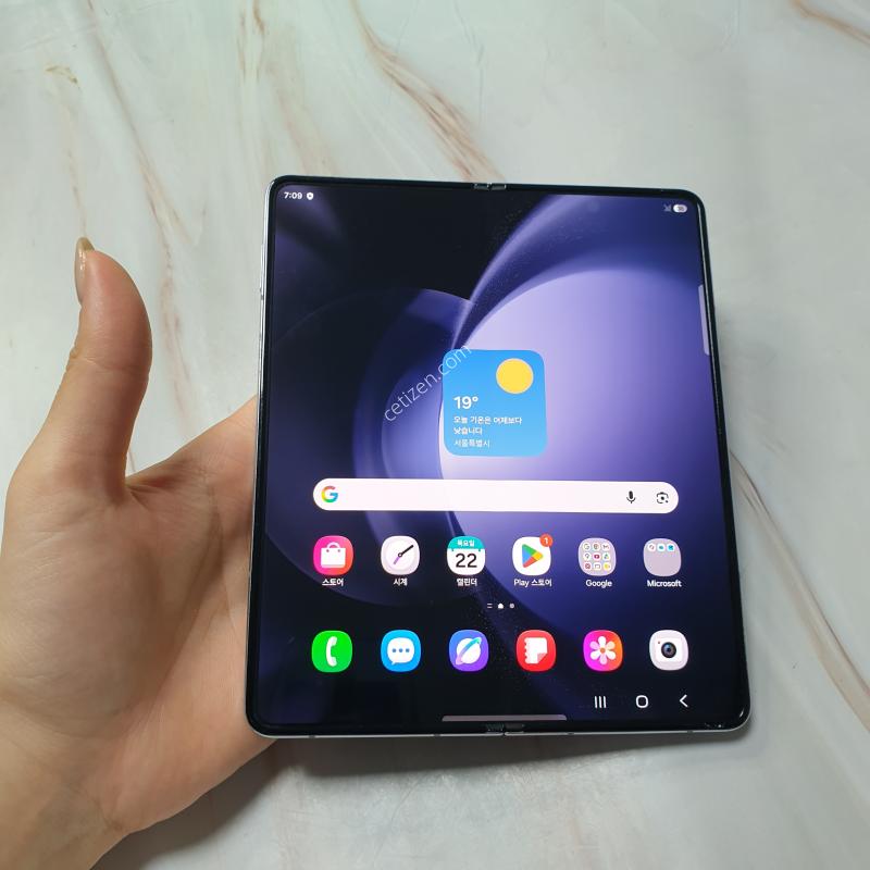 SK 갤럭시 Z폴드5 5G 블루 256G 저렴히 판매합니다