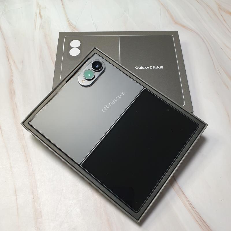 LG 갤럭시 Z폴드8 와이드 그라파이트 256G A급 풀박스 판매