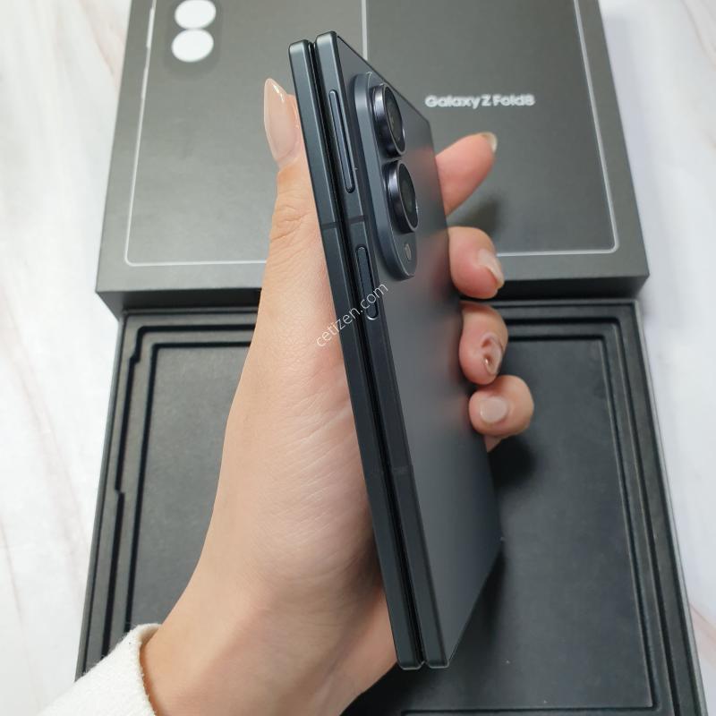 LG 갤럭시 Z폴드8 와이드 그라파이트 256G A급 풀박스 판매