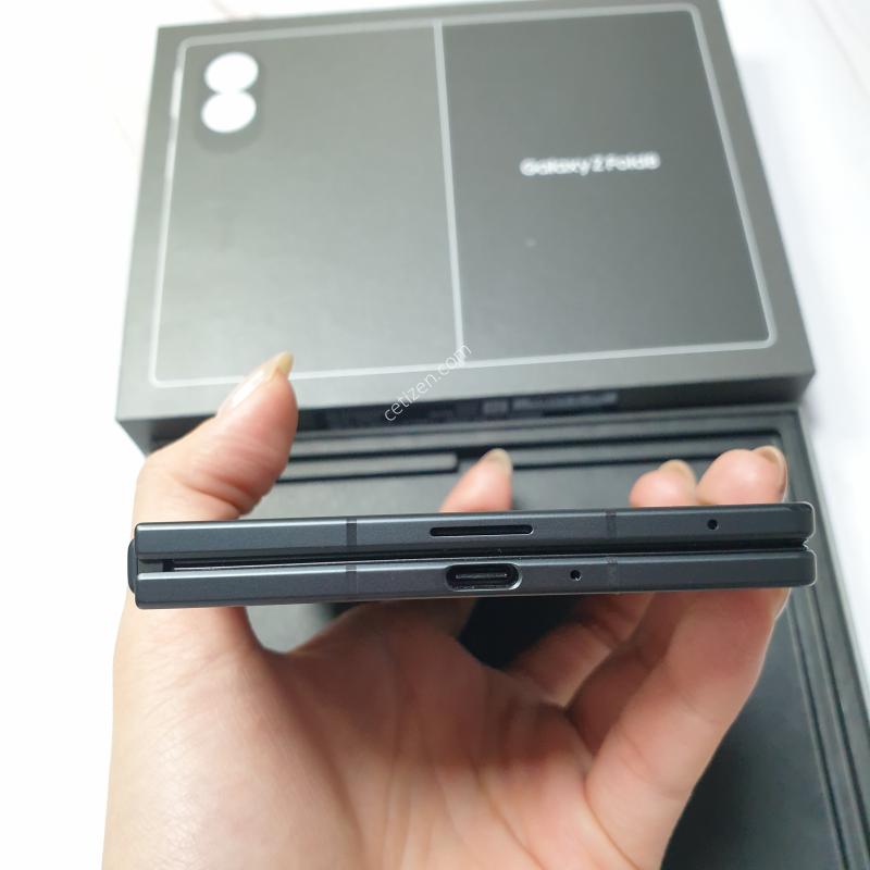 LG 갤럭시 Z폴드8 와이드 그라파이트 256G A급 풀박스 판매