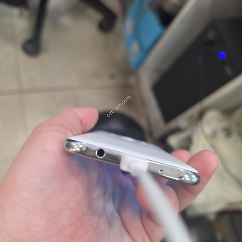 J500 자급제