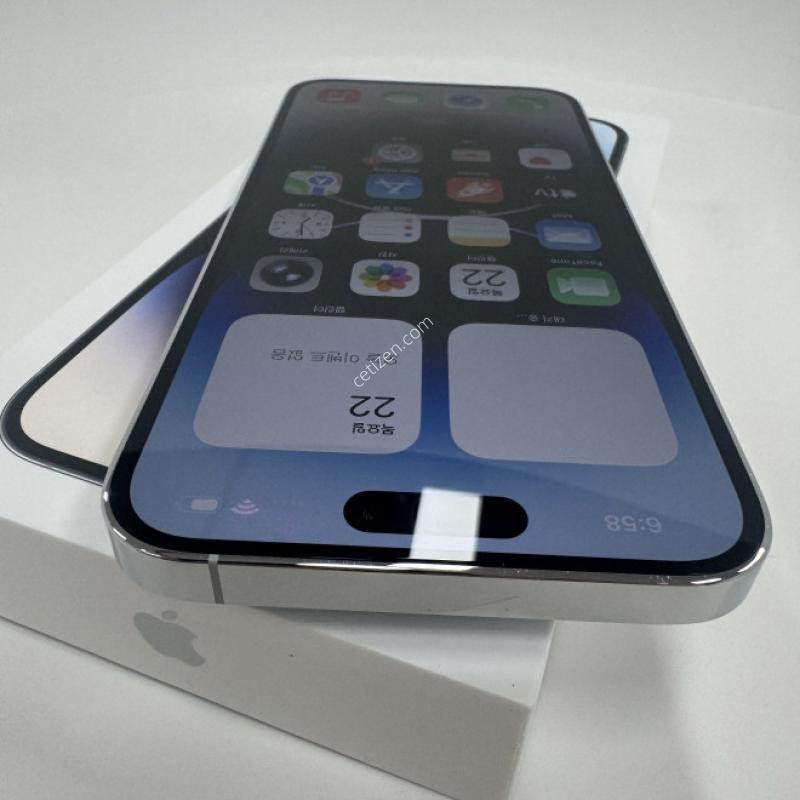 아이폰14프로맥스 실버 256GB 판매합니다.