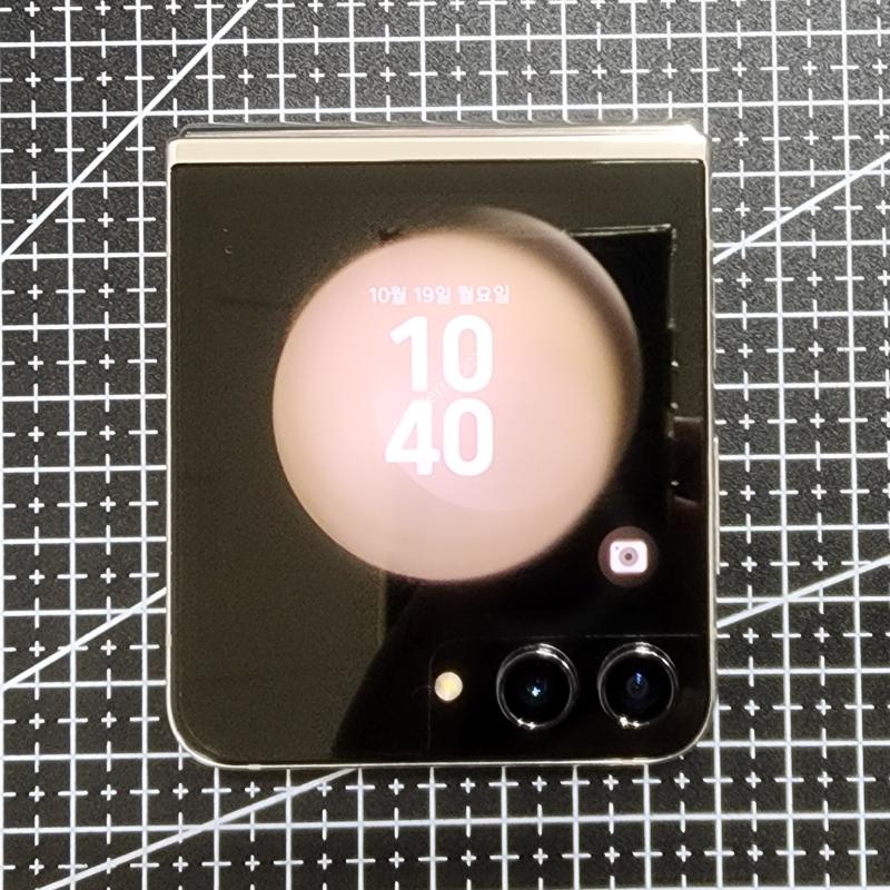깨끗한 플립5 512자급제팔아요.