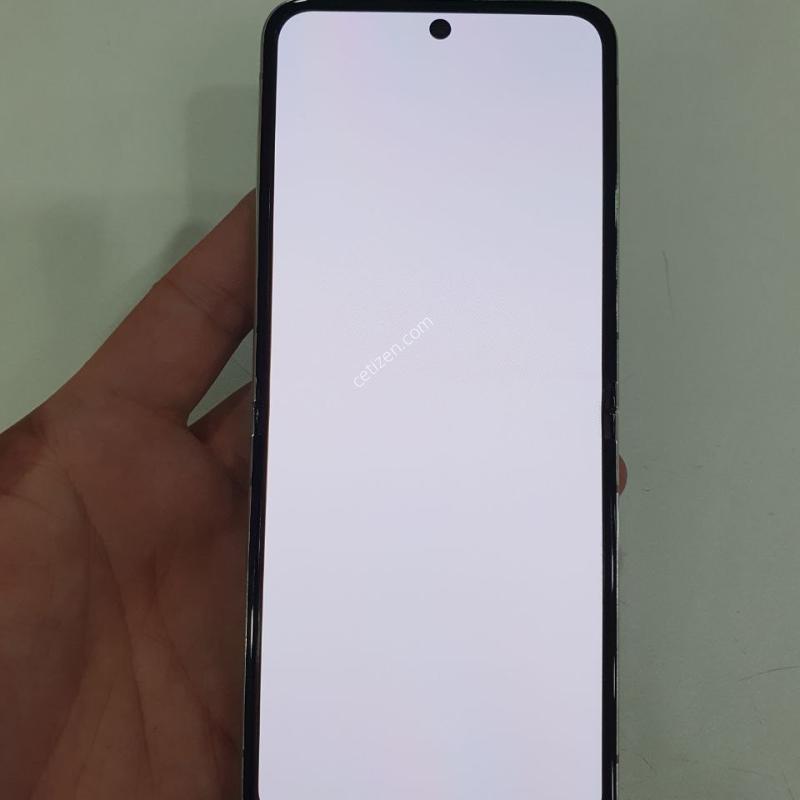 갤럭시 플립5 256G 무잔상 상태굿 중고폰 공기계