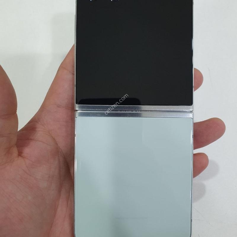 갤럭시 플립5 256G 무잔상 상태굿 중고폰 공기계