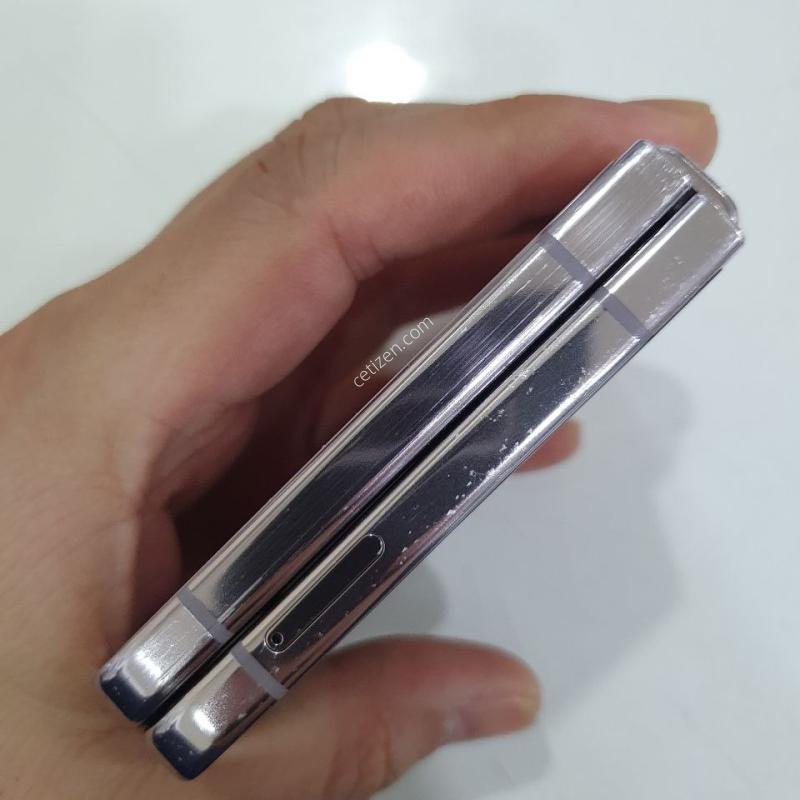 갤럭시 플립5 256G 무잔상 중고폰 공기계