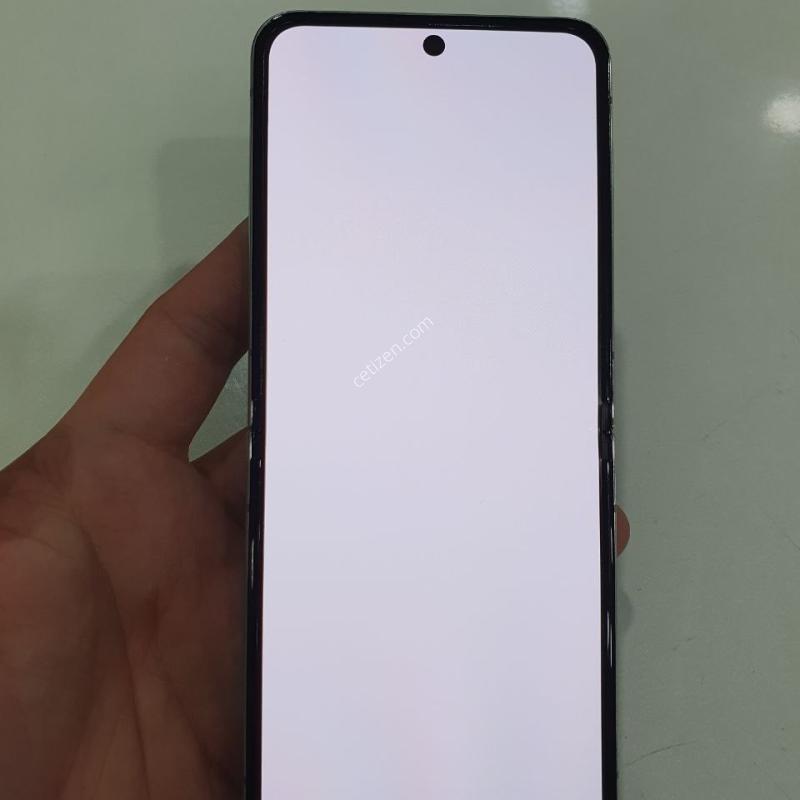 갤럭시 플립5 256G 무잔상 상태굿 중고폰 공기계