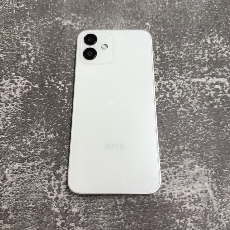 마이브 시나모롤 화이트 SS급 128GB