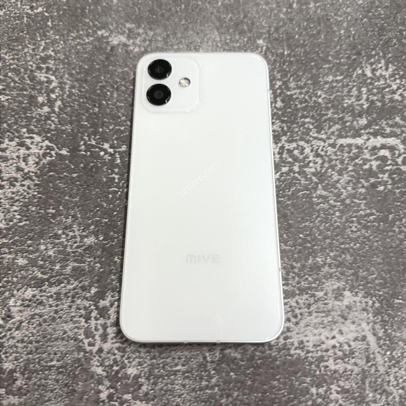 마이브 시나모롤 화이트 SS급 128GB
