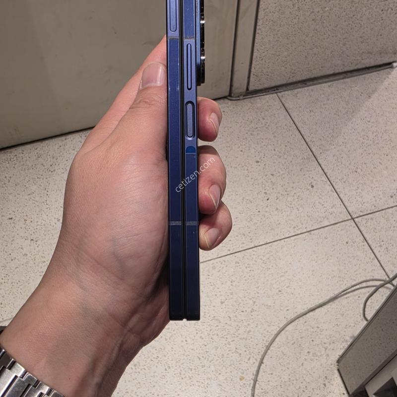 폴드6 512블루