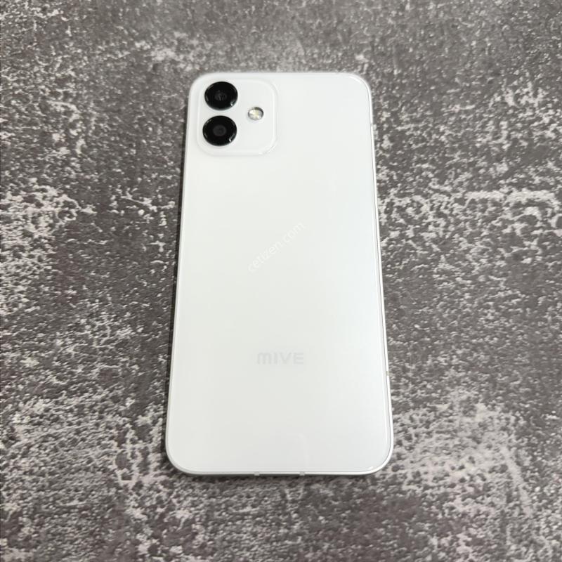 마이브 시나모롤 화이트 SS급 128GB