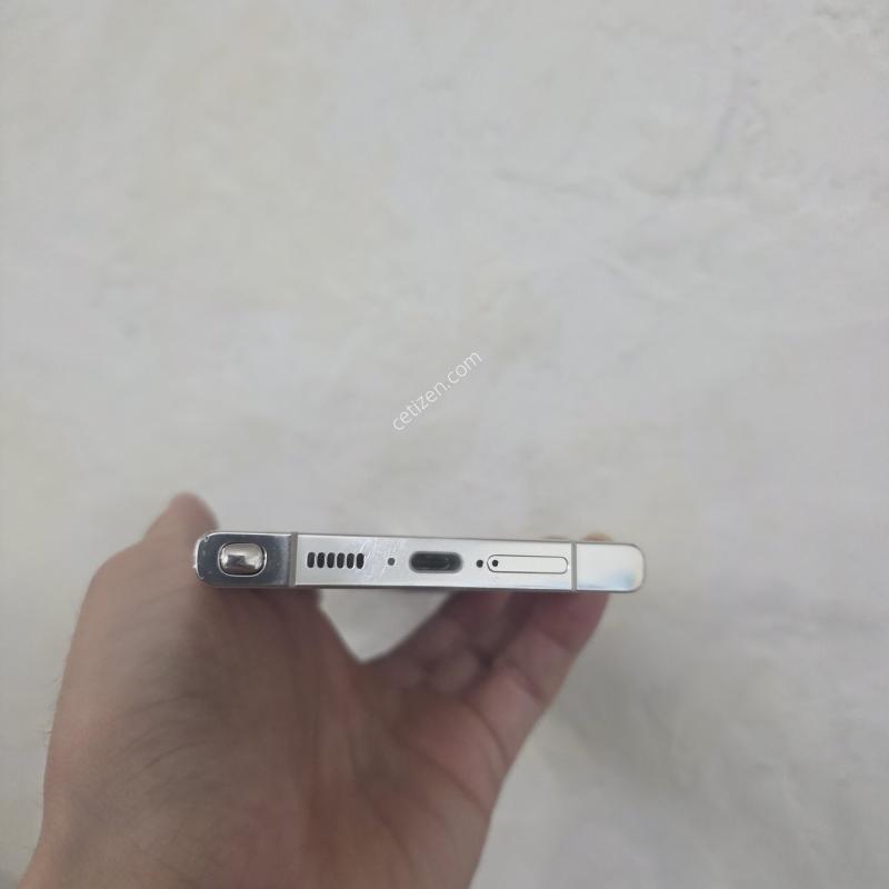 S23울트라 크림색상