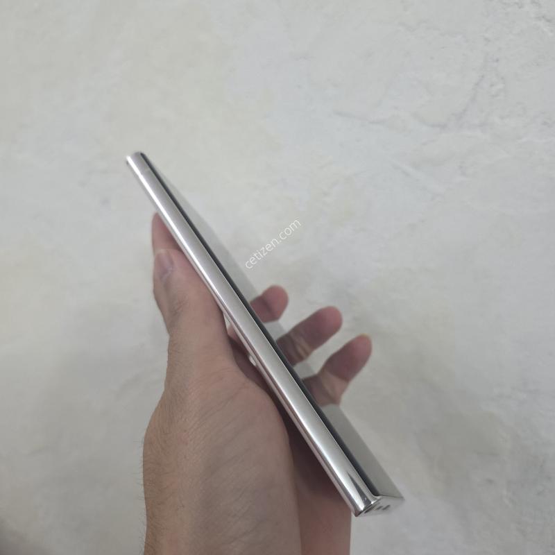 S23울트라 크림색상