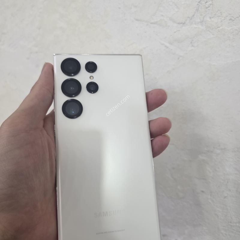 S23울트라 크림색상