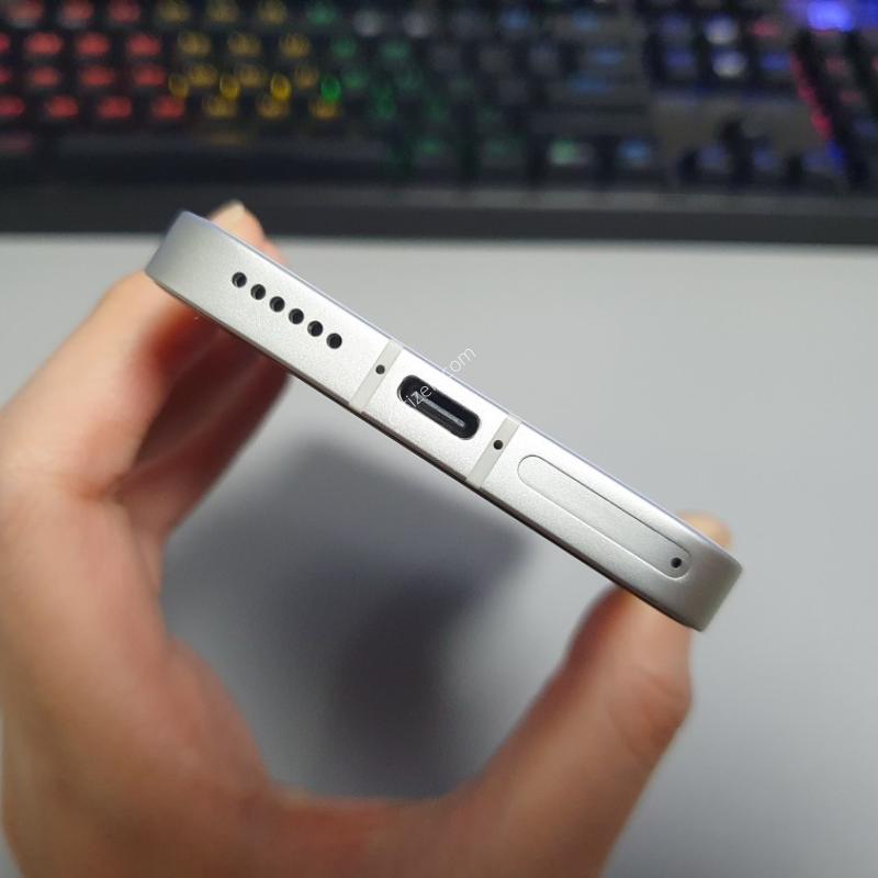 시나모롤 키즈폰 / 128GB / 화이트