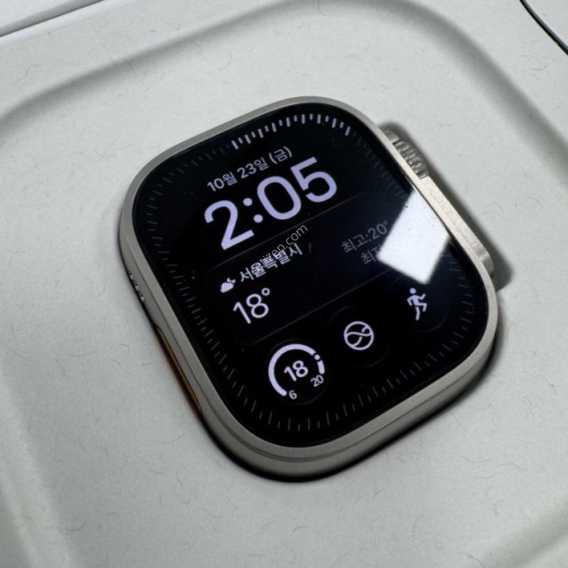 애플워치울트라3 49mm 티타늄 밀레니즈 르푸 밴드셋 판매합니다.