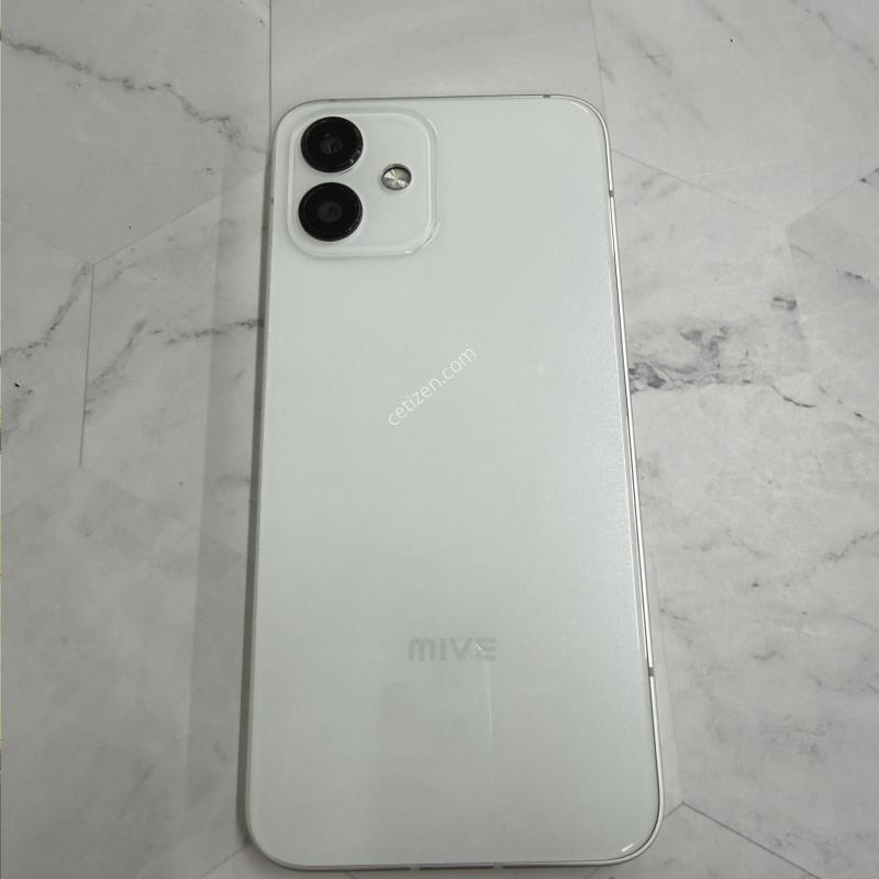 마이브 시나모롤 화이트 A급 128GB