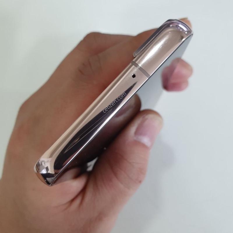 갤럭시 S22 256G무잔상 액정무기스 S급 중고폰 공기계
