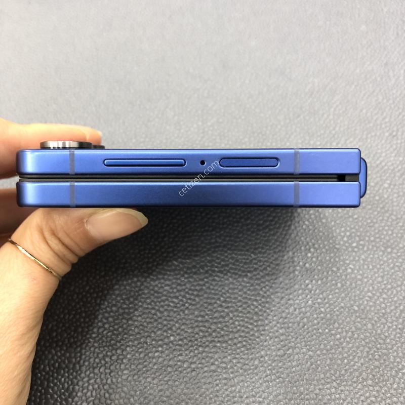 제트플립7 네이비 512G,S급,잔상 없음,무상보증남음,미사용 풀박스 포함