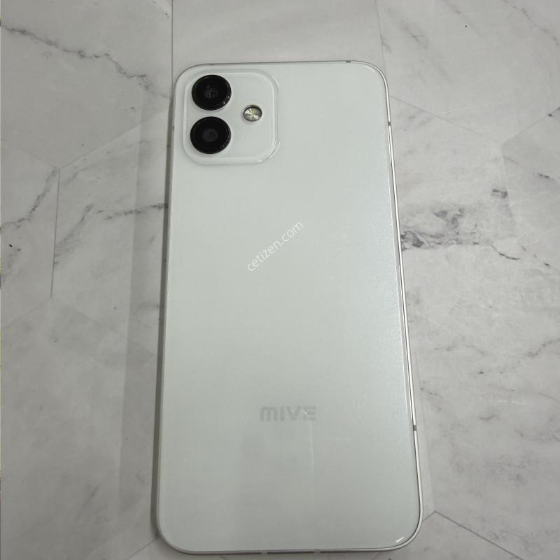 마이브 시나모롤 화이트 A급 128GB