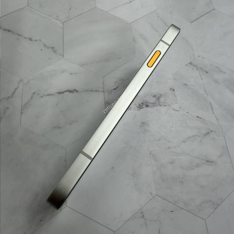 마이브 시나모롤 화이트 A급 128GB