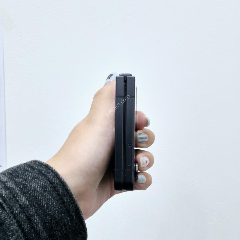 갤럭시Z플립7 블랙 256GB